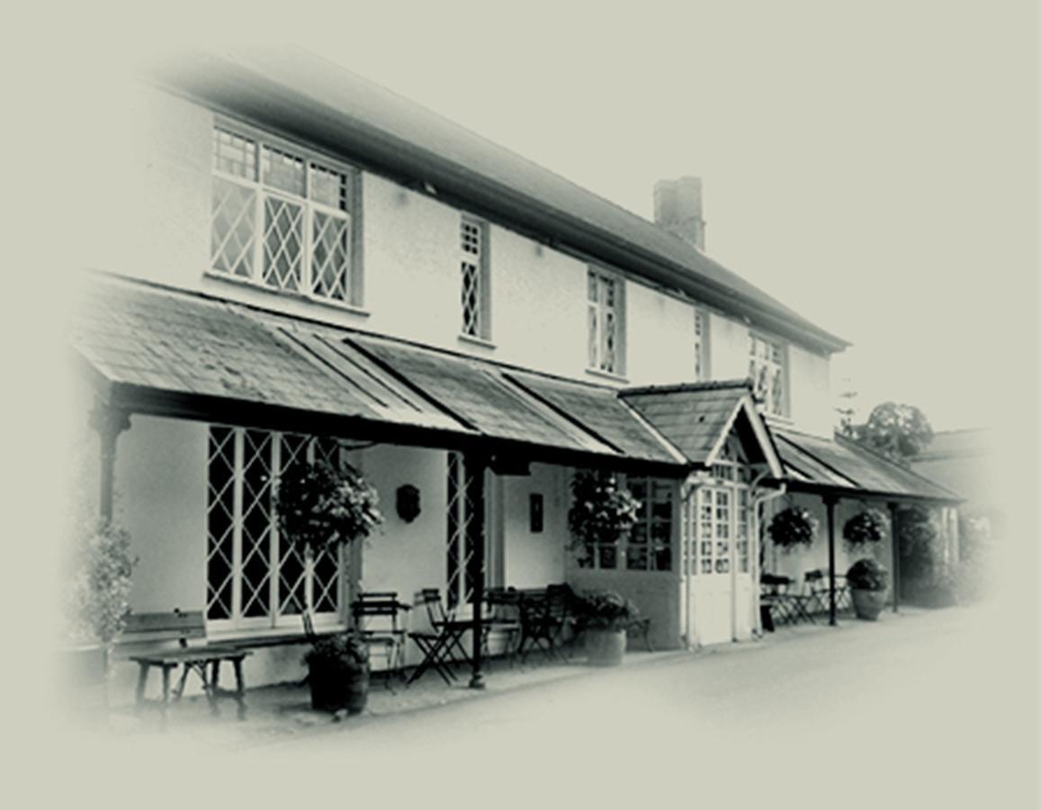 The Clytha Arms Hotel Abergavenny Exterior photo